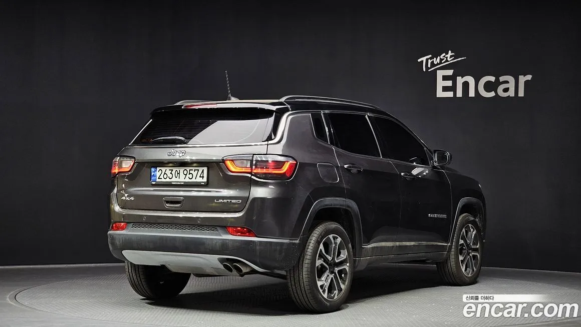 Jeep Compass — фото 5