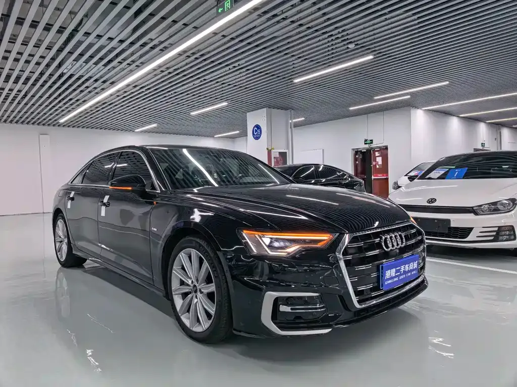 Audi A6L — фото 9