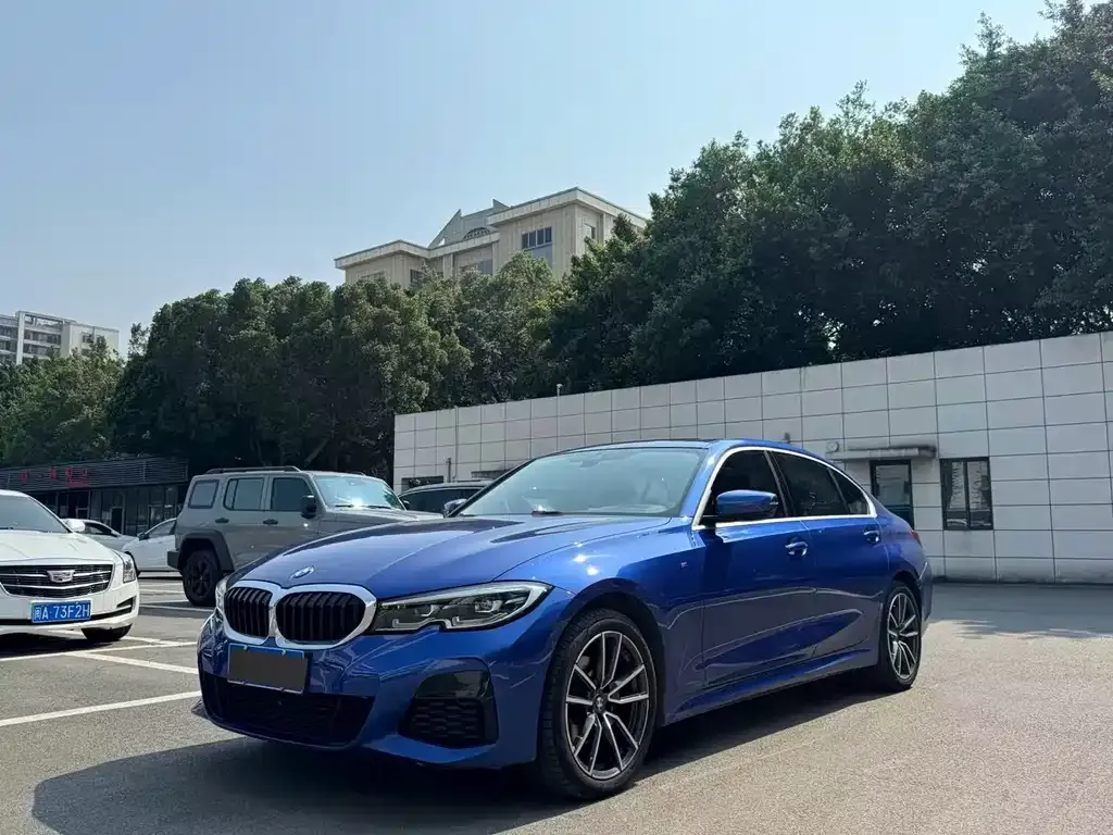 BMW 3 Series — фото 1