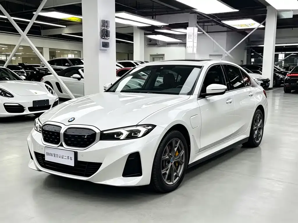 BMW i3 — фото 1