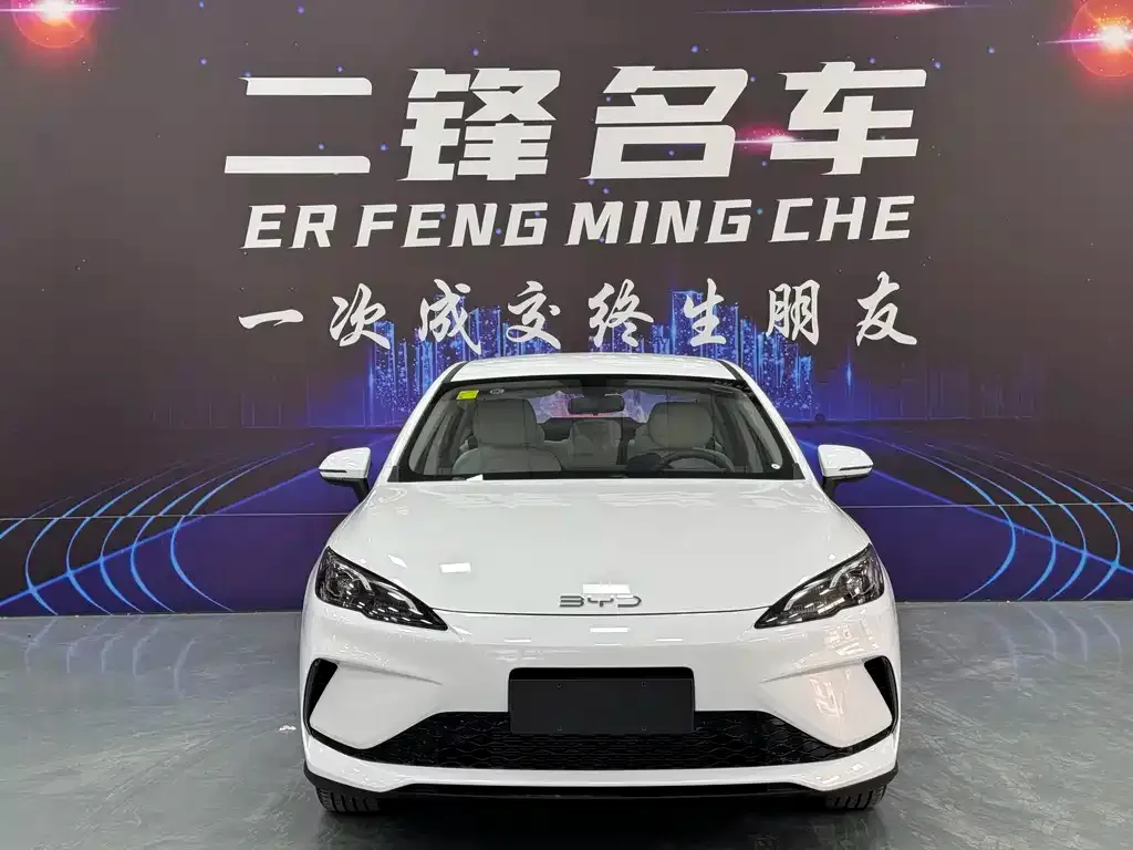 BYD Seal 05 DM-i — фото 8