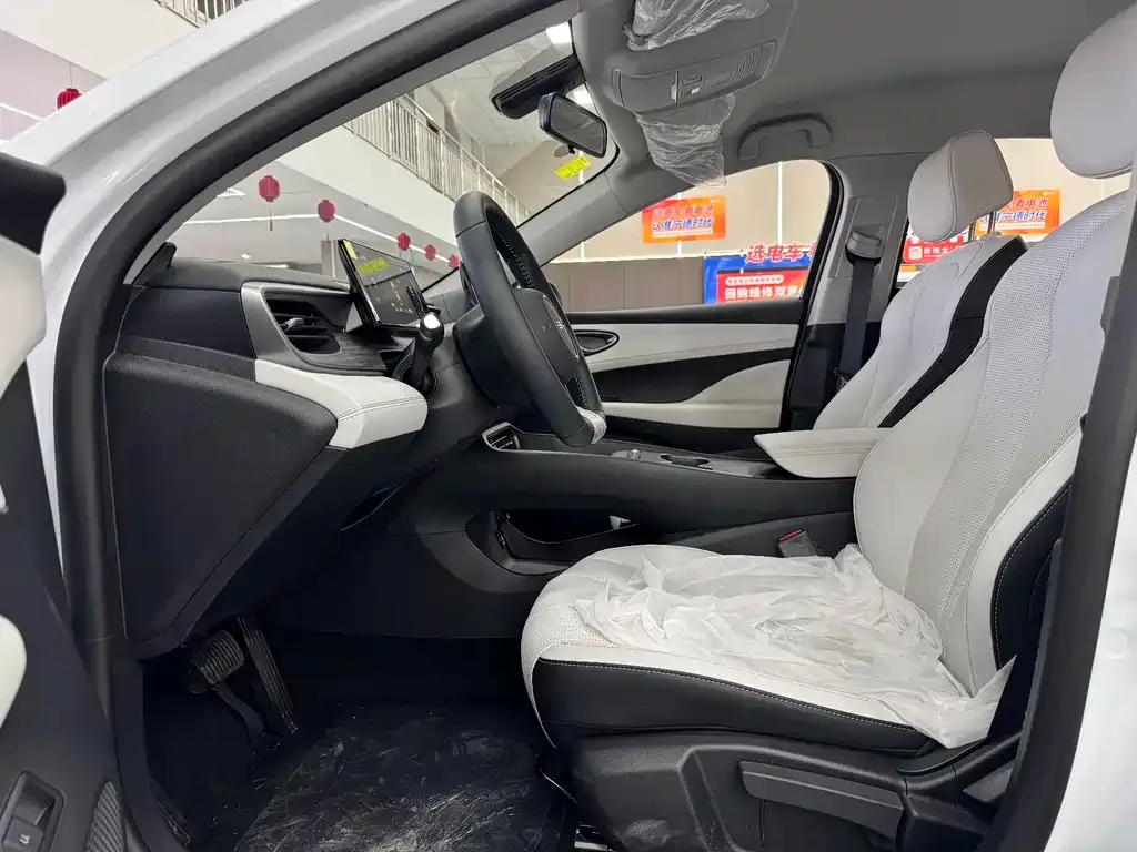 BYD Seal 05 DM-i — фото 3