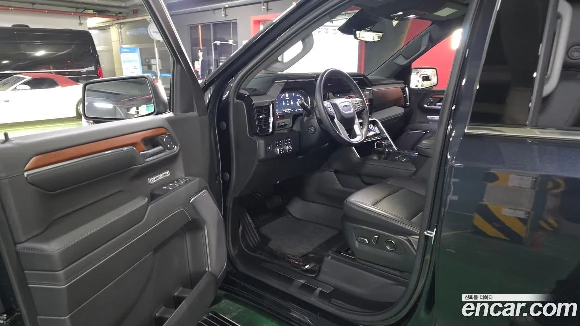 GMC Sierra — фото 9