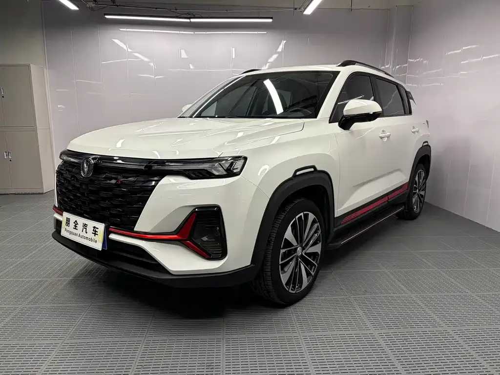Changan CS35PLUS — фото 1