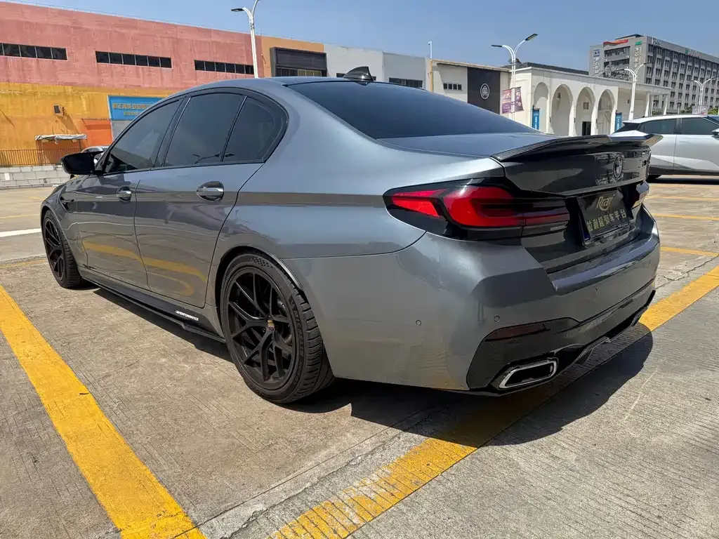 BMW 5 Series (Import) — фото 10