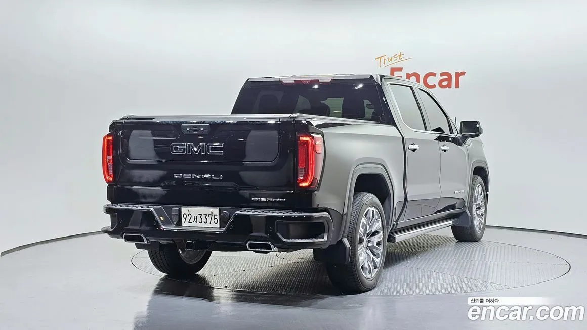 GMC Sierra — фото 10