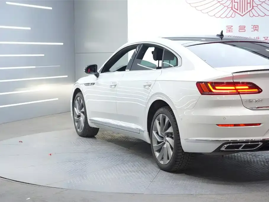 Volkswagen CC — фото 5