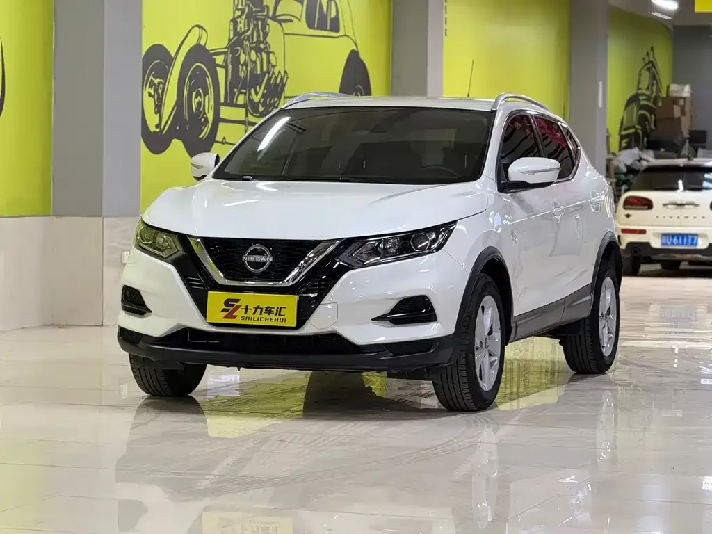 Nissan Qashqai — фото 1