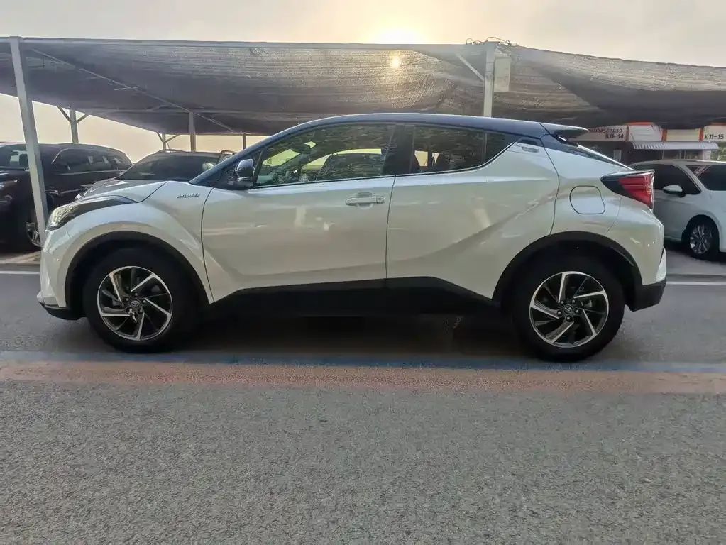 Toyota C-HR — фото 6