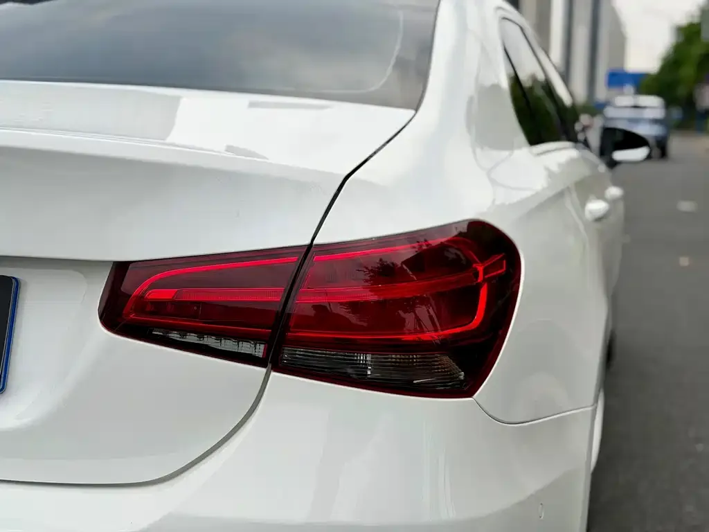 Mercedes-Benz A-Class — фото 10