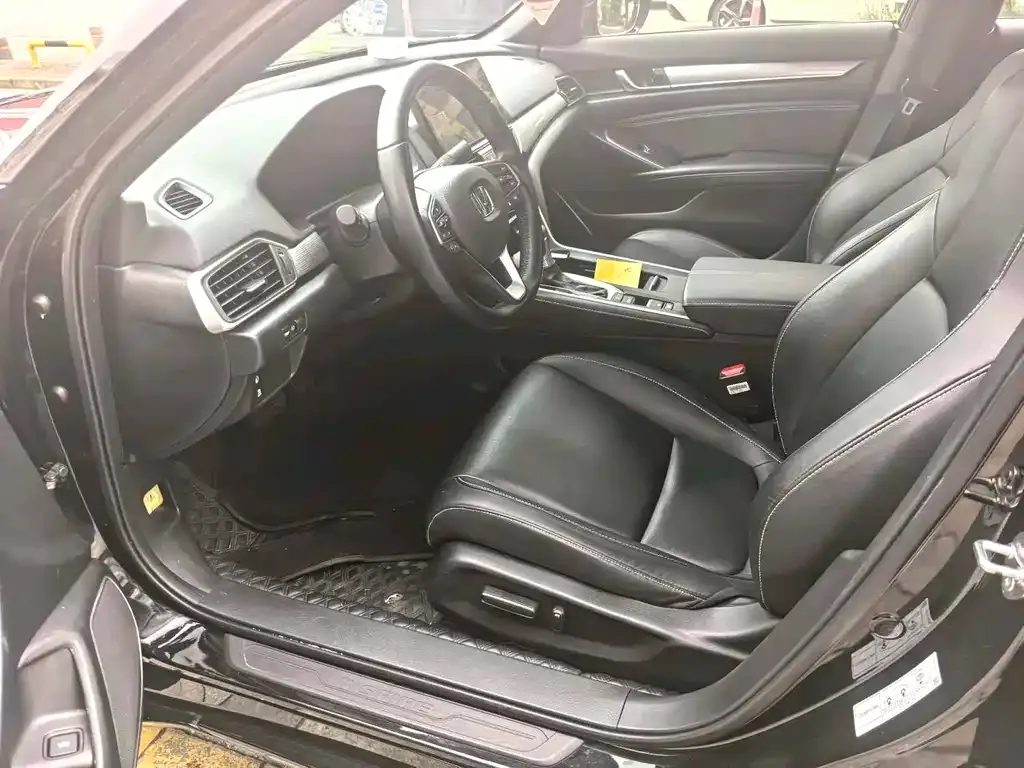 Honda Inspire — фото 10