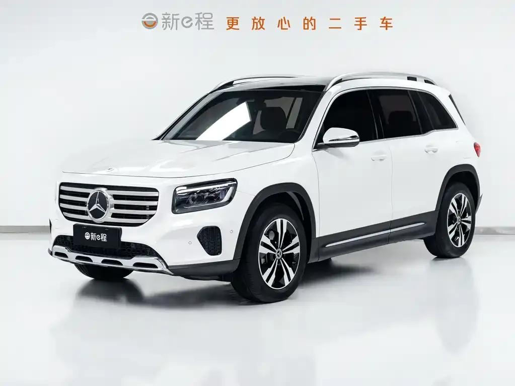 Mercedes-Benz GLB — фото 1