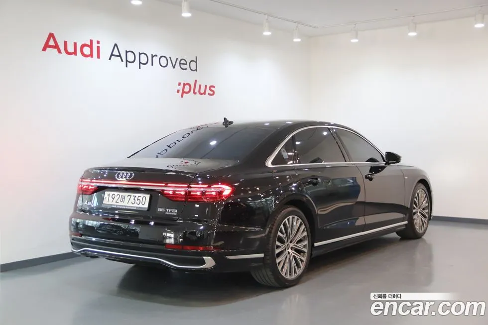Audi A8 — фото 4