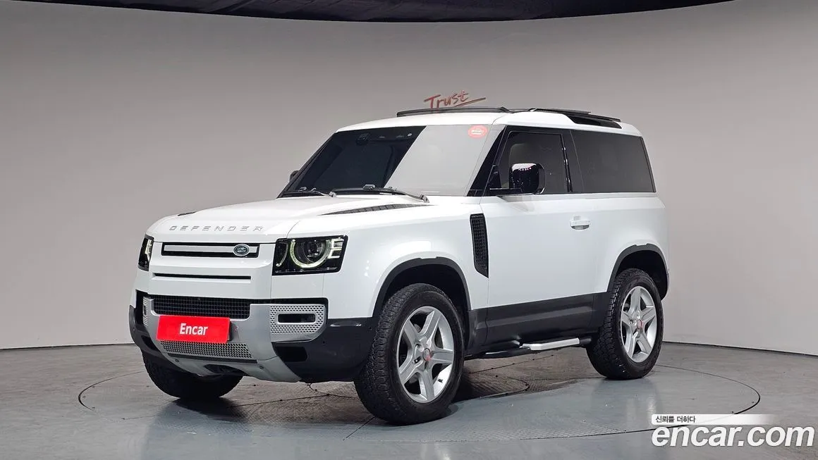 Land Rover Defender — фото 1
