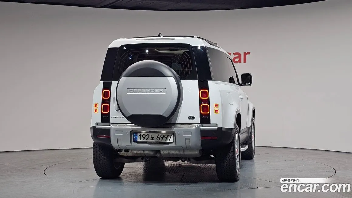 Land Rover Defender — фото 4