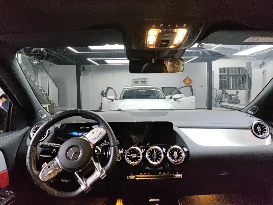 Mercedes-Benz GLA AMG — фото 9