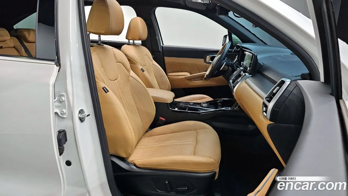 Kia Sorento — фото 7