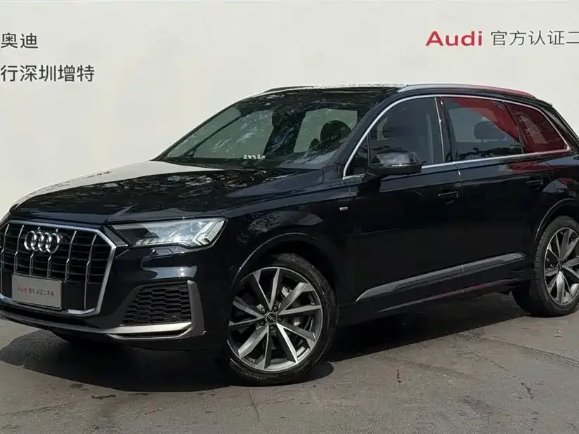 Audi Q7 — фото 1