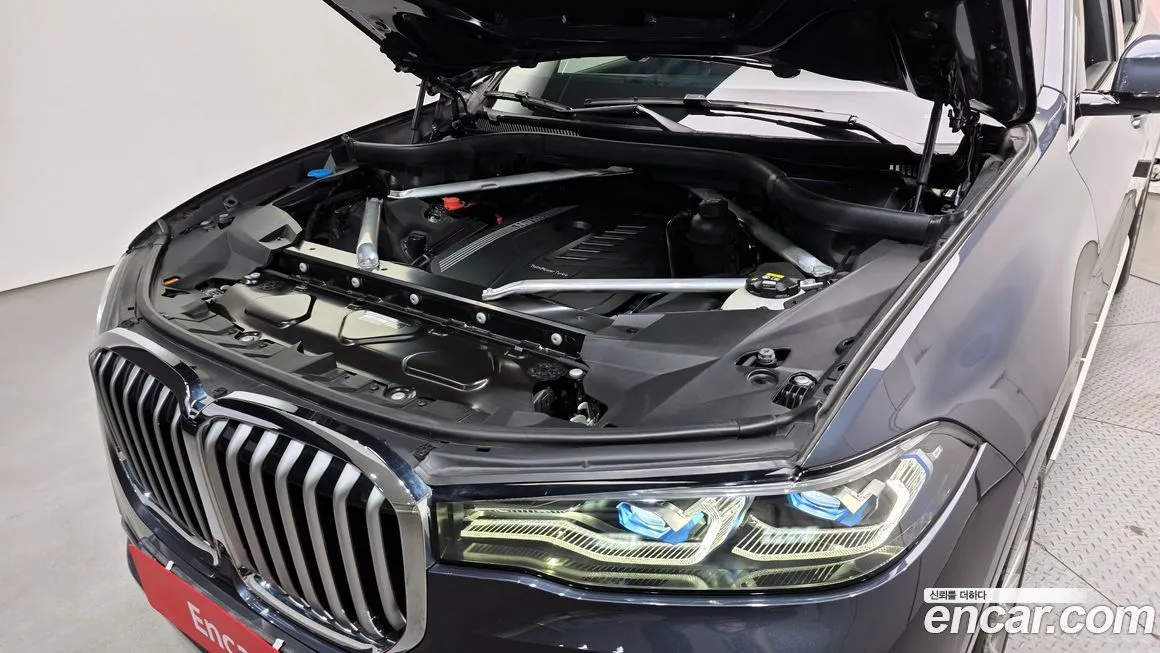BMW X7 — фото 9
