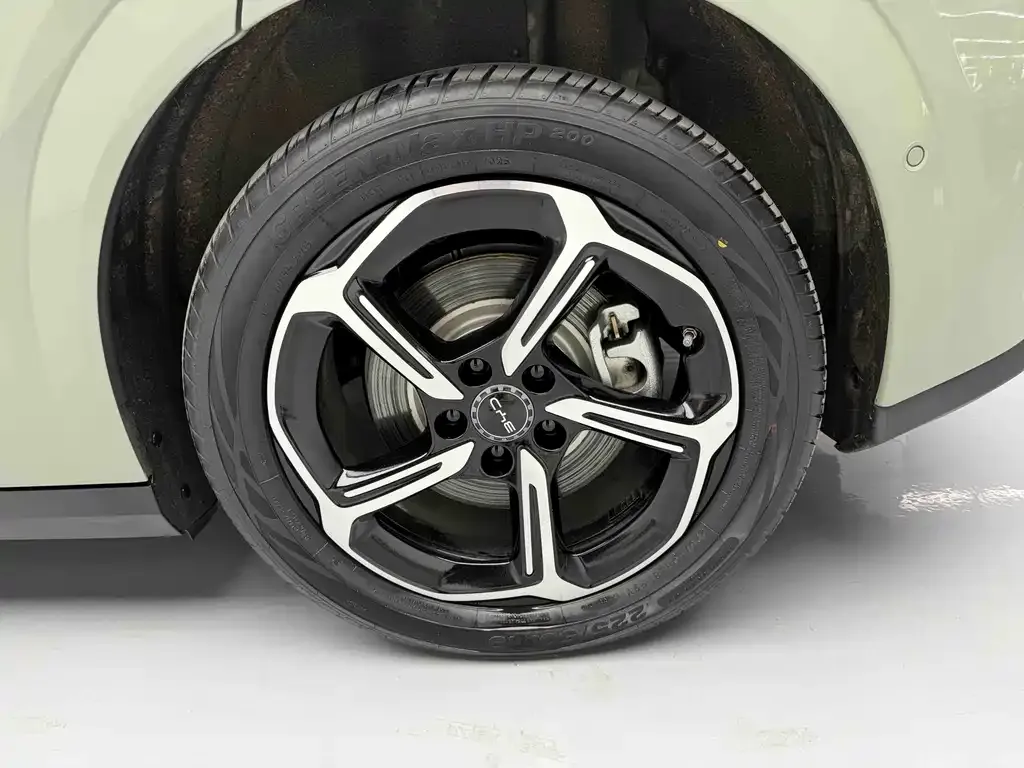 BYD Seal 06GT — фото 10