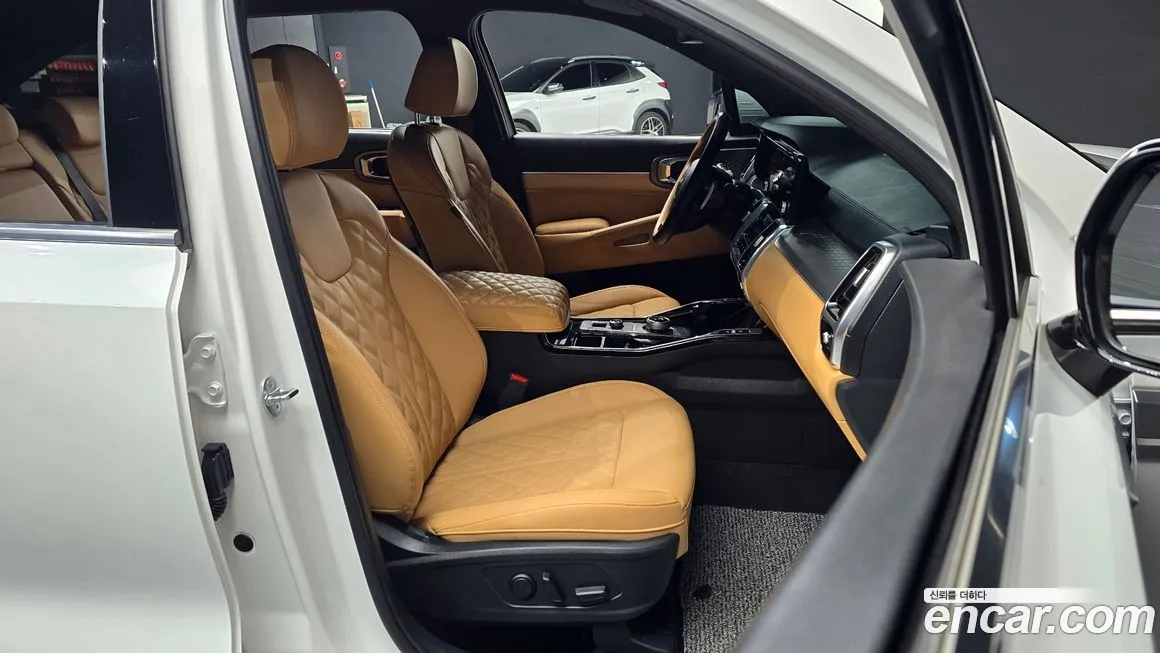 Kia Sorento — фото 9