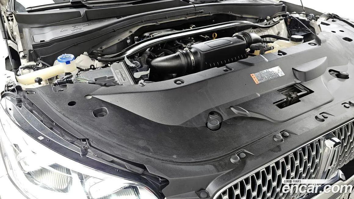 Lincoln Aviator — фото 10