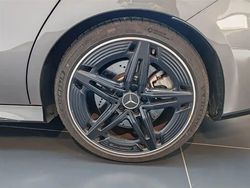 Mercedes-Benz CLA AMG — фото 10