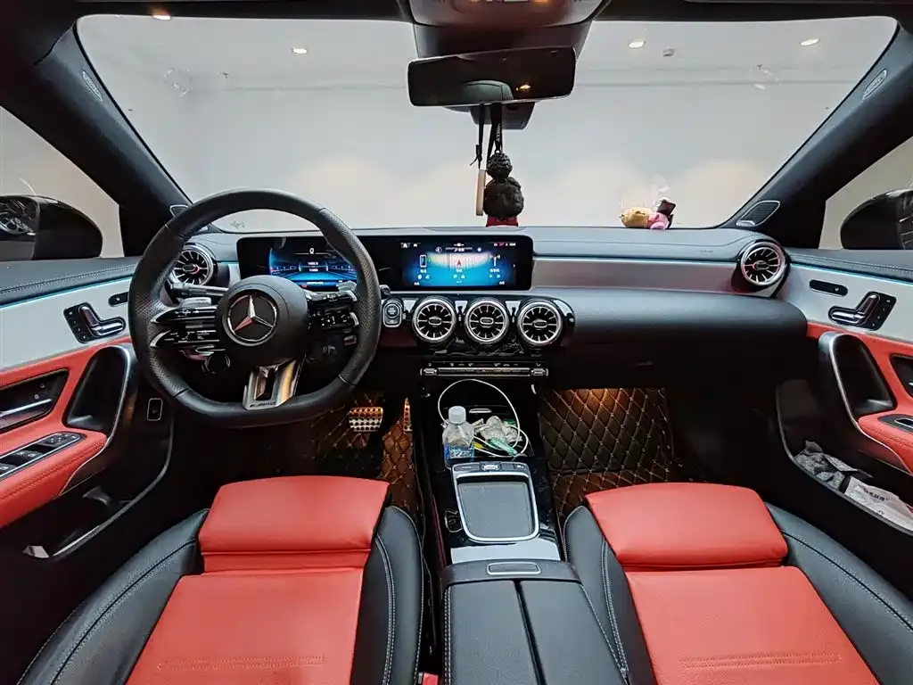 Mercedes-Benz CLA AMG — фото 9
