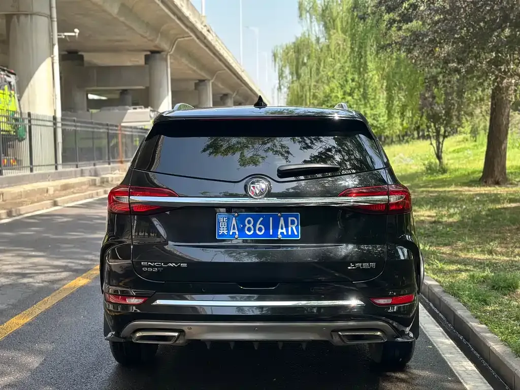 Buick Enclave — фото 4