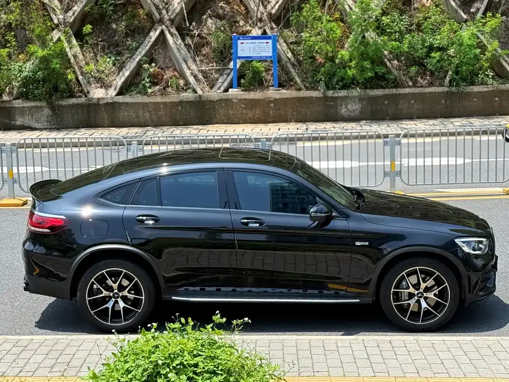Mercedes-Benz GLC Coupe AMG — фото 9