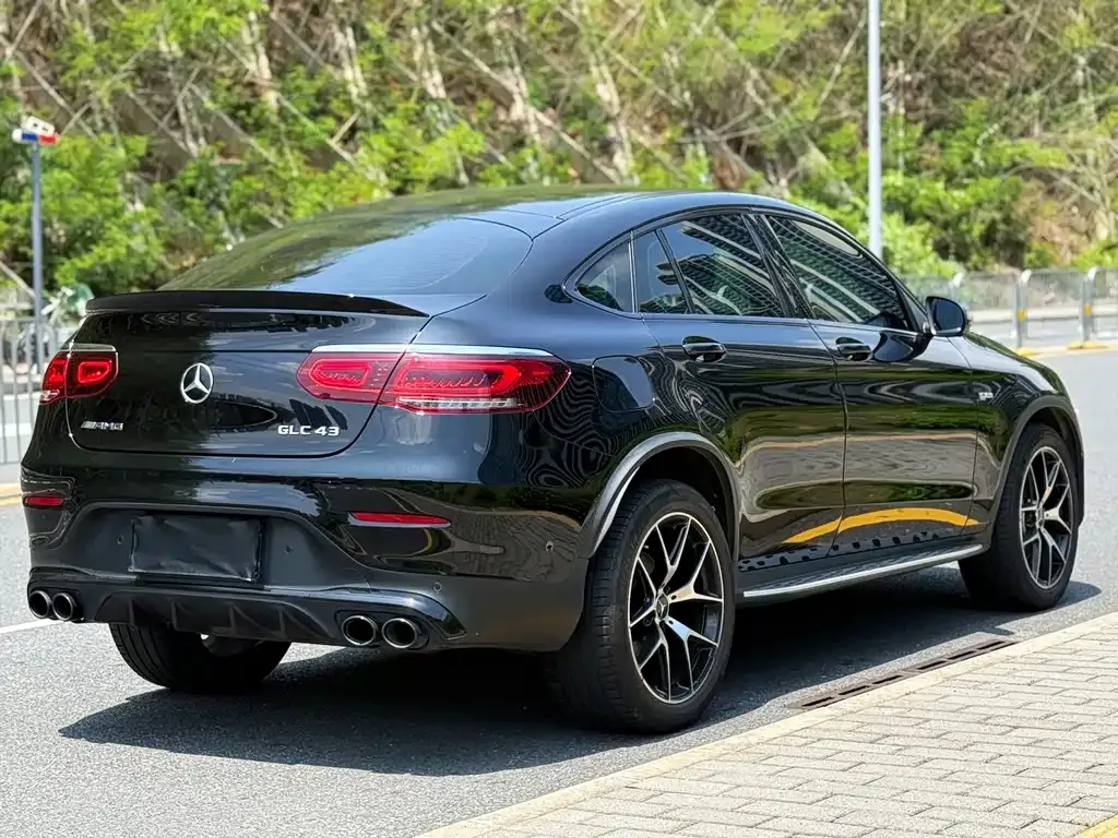 Mercedes-Benz GLC Coupe AMG — фото 3
