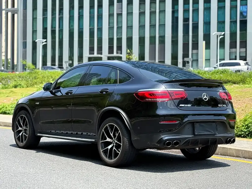 Mercedes-Benz GLC Coupe AMG — фото 4