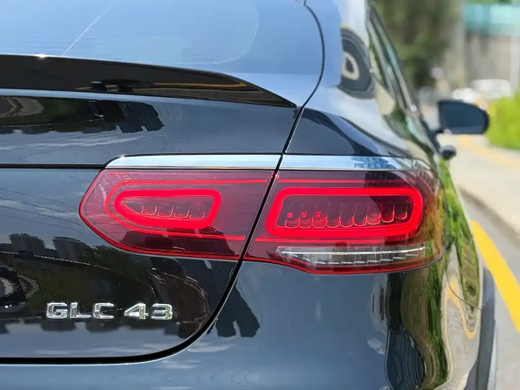 Mercedes-Benz GLC Coupe AMG — фото 7