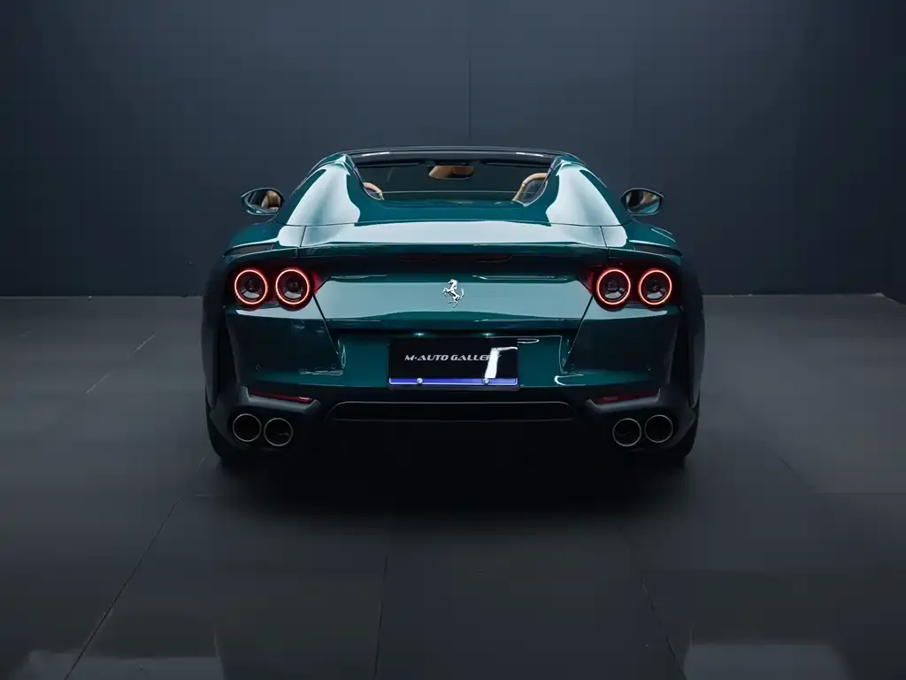 Ferrari 812 — фото 10