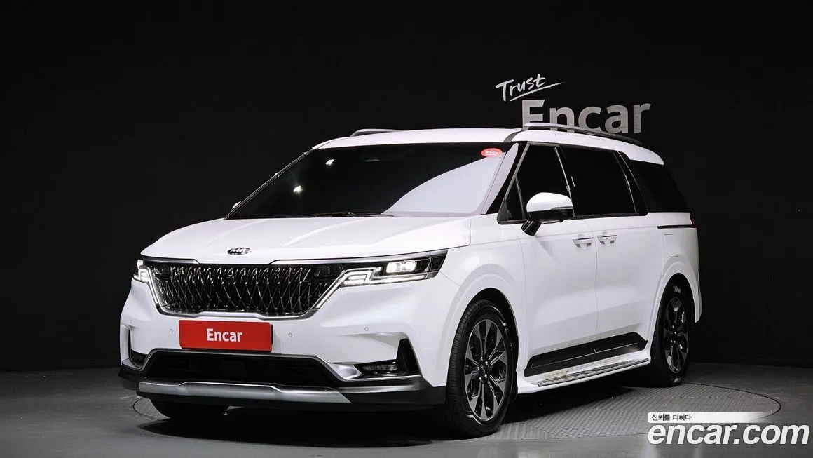 Kia Carnival — фото 1