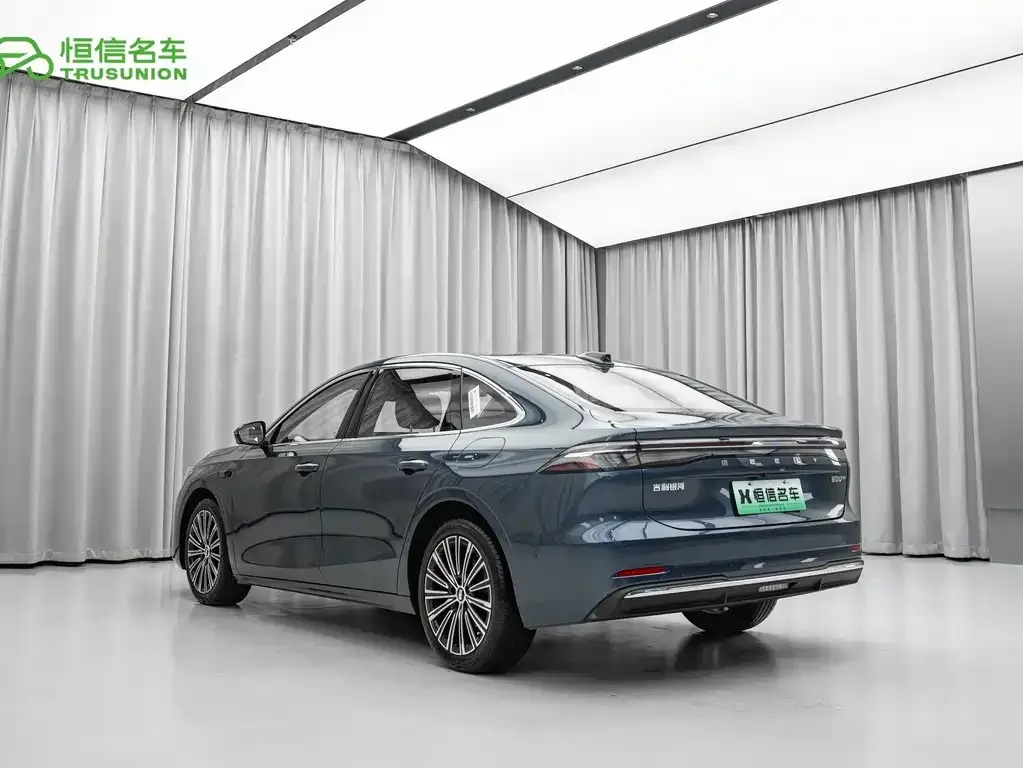 Geely Galaxy A7 — фото 9