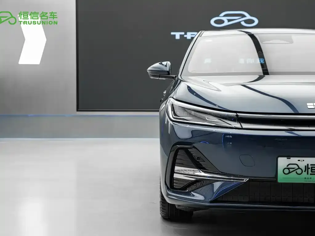 Geely Galaxy A7 — фото 3