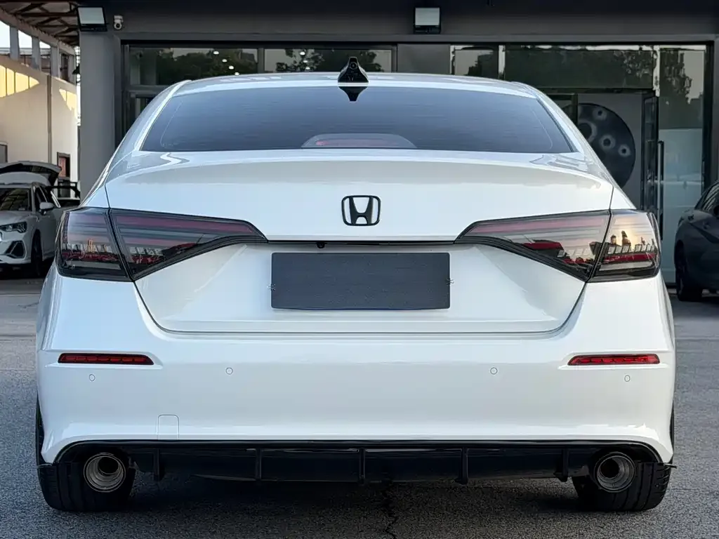 Honda Civic — фото 8