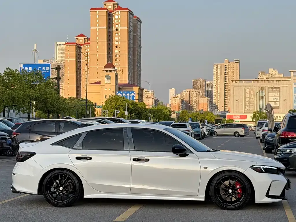 Honda Civic — фото 5