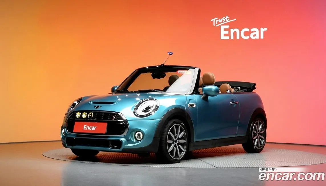 Mini Cooper Convertible — фото 1