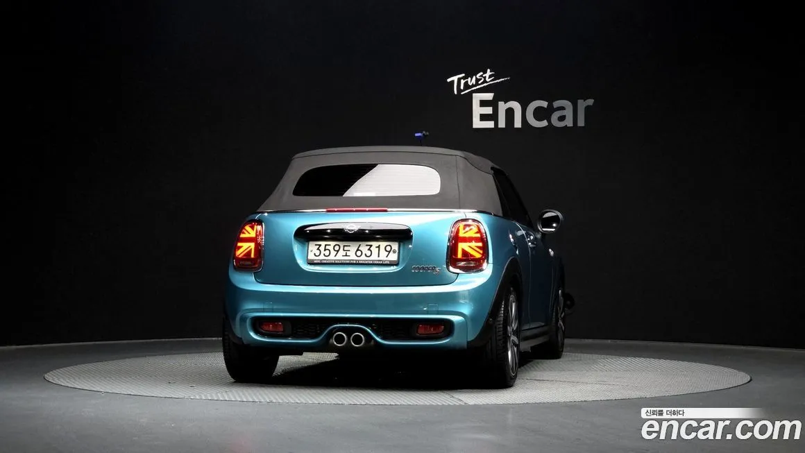 Mini Cooper Convertible — фото 7