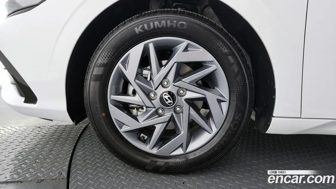 Hyundai AVANTE — фото 6