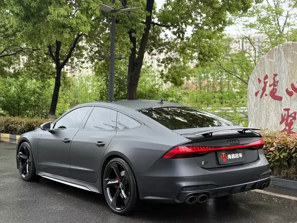 Audi S7 — фото 7