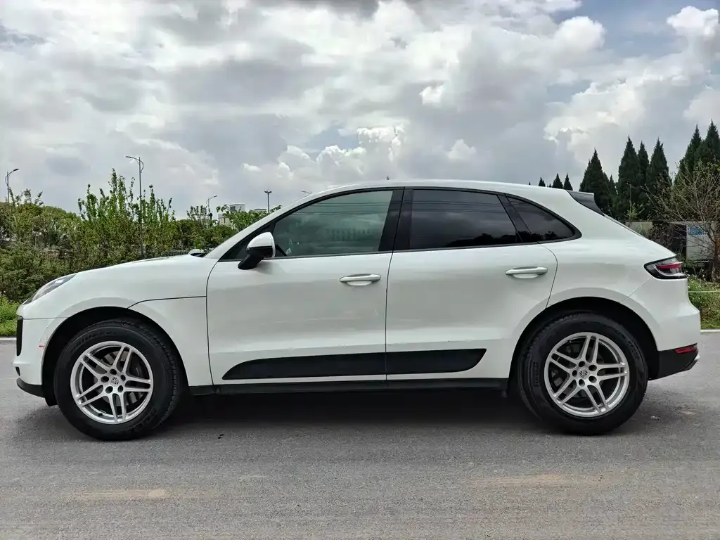 Porsche Macan — фото 7