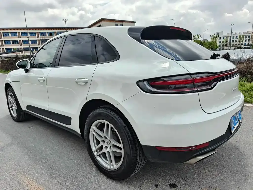 Porsche Macan — фото 6