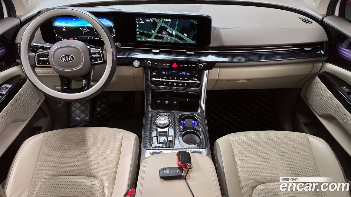 Kia Carnival — фото 10