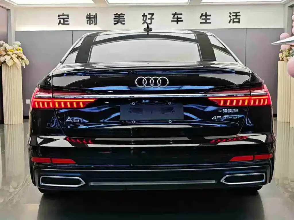 Audi A6L — фото 7