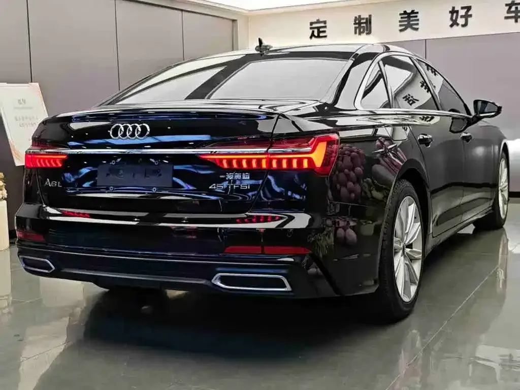 Audi A6L — фото 5