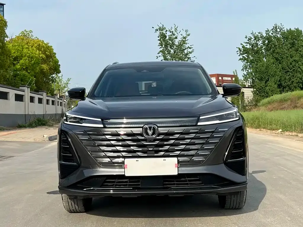 Changan CS75PLUS — фото 3