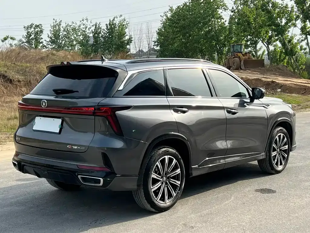 Changan CS75PLUS — фото 10